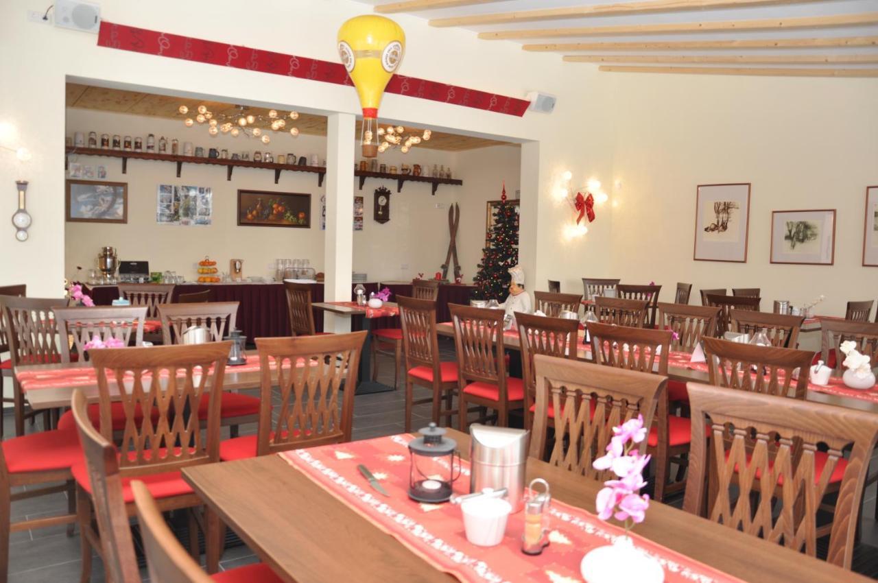 Gaststaette & Pension Waldschloesschen Oberhof  Exterior photo